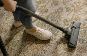 How to Dry Clean a Carpet at Home: A Simple 5-Step Guide